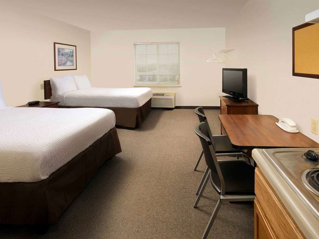 Woodspring Suites San Antonio South Room photo