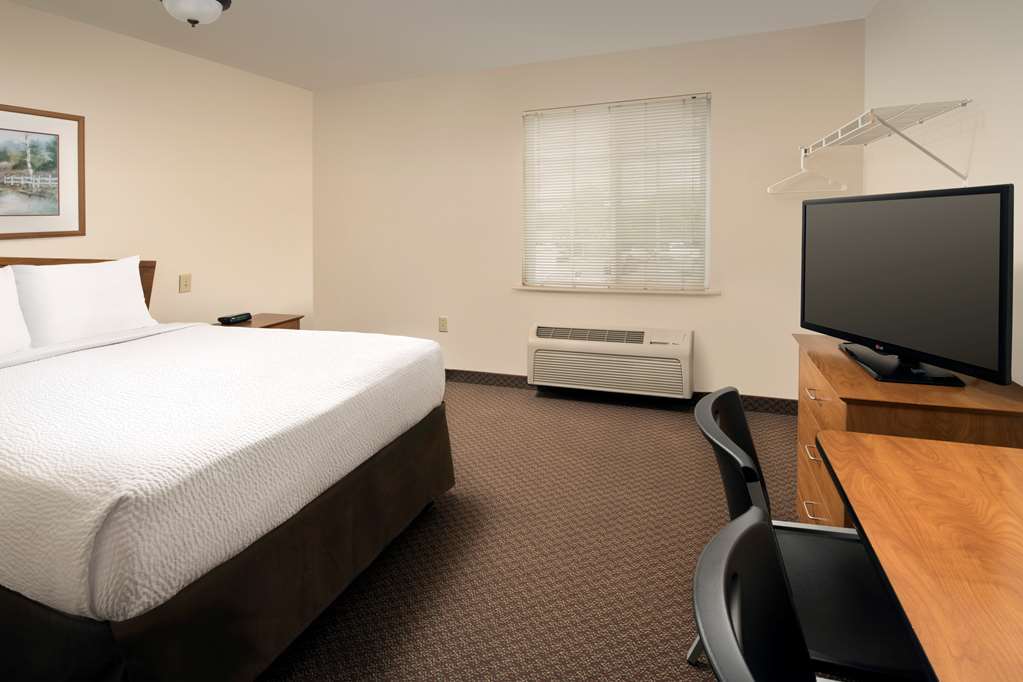 Woodspring Suites San Antonio South Room photo