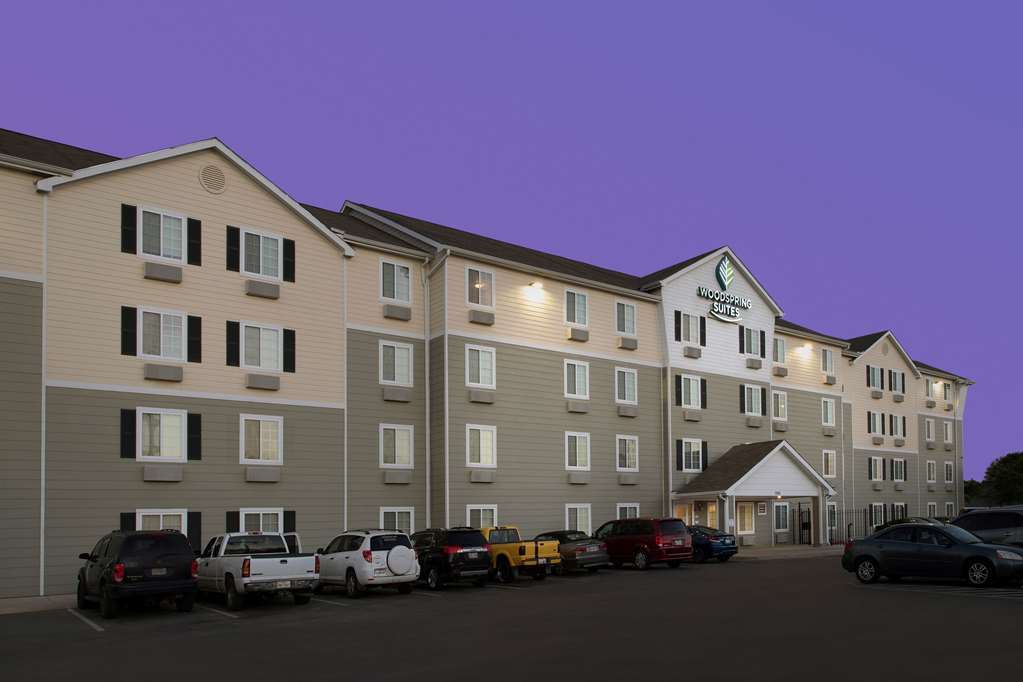 Woodspring Suites San Antonio South Exterior photo